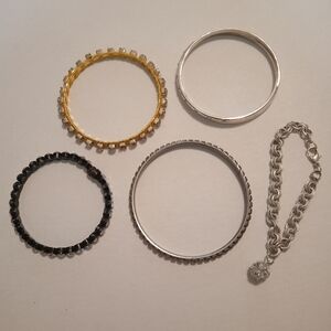 #352.   5 Piece Rhinestone Bracelet Bundle